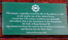 Bow bridge plaque
